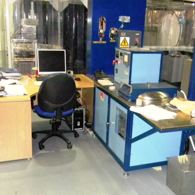 B16 Hydrogen Furnace next to a workdesk